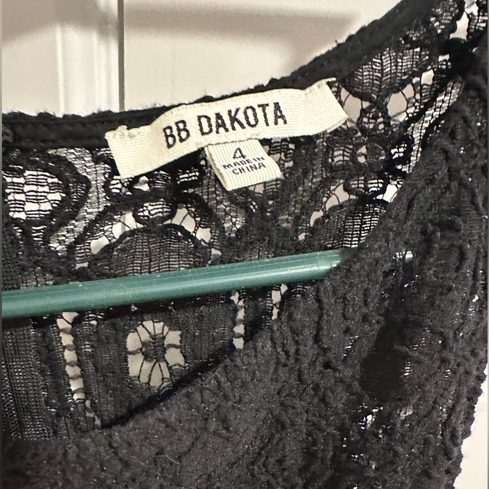 BB Dakota Black Lace Sleeveless Top